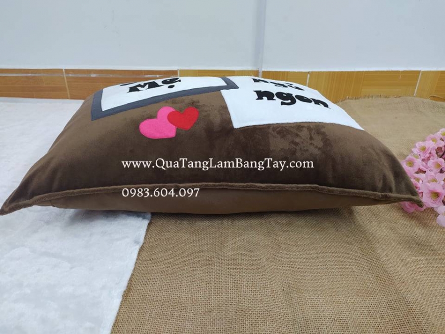 gối handmade tặng mẹ